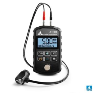 Medidor de Espesores por Ultrasonido para Metales A1201 realizando inspección industrial